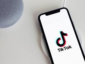 Tiktok App Iphone Telephone Social Media The Iphone 11 Smartphone Technology 280x210